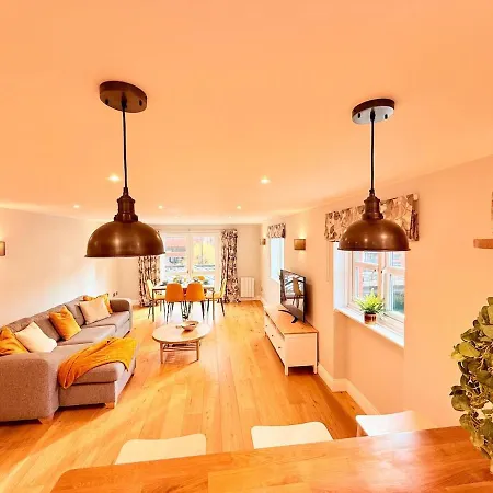 River View Flat & Secure Parking * Bristol