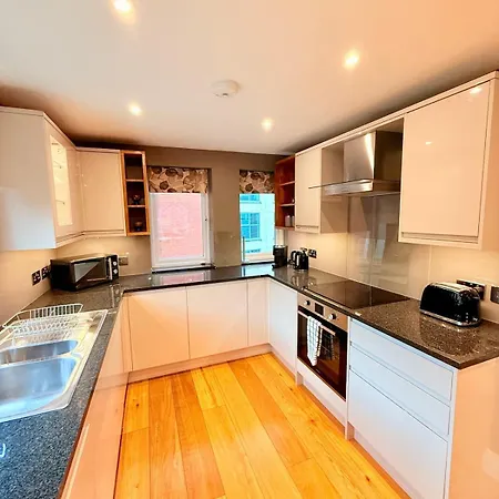 Apartamento River View Flat & Secure Parking