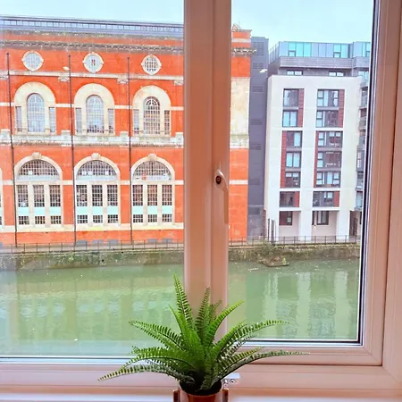 River View Flat & Secure Parking Appartamento